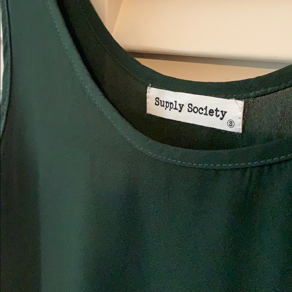 Hunter Green Shell top - Picture 2 of 3